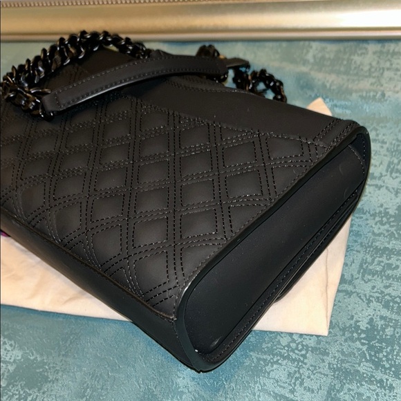 Tory Burch Fleming Two Way Crossbody/ Shoulder Bag - Picture 15 of 17